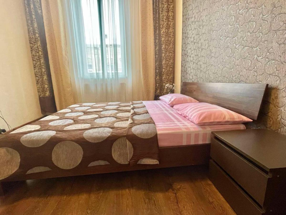 Крехівська 5,Апартаменти В Центрі, Дві Спальні Lviv Eksteriør bilde